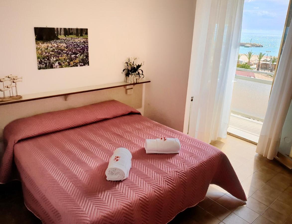 Hotel Sorriso Numana Exterior photo